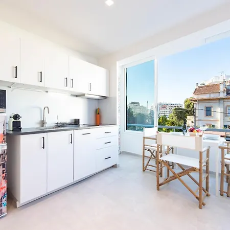 1-br Quiet Area Near Center Cannes